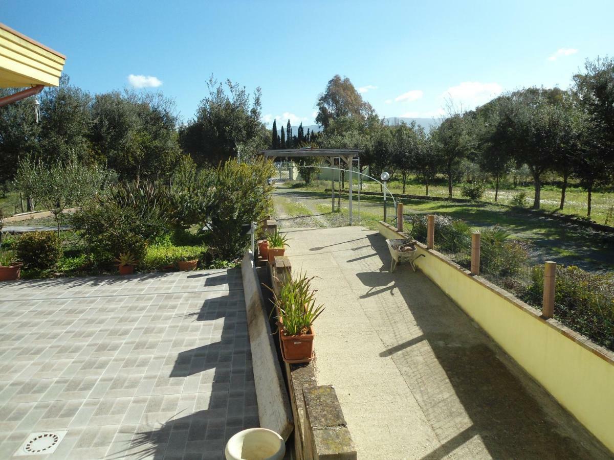 דירות סנטה ג'וסטה Tra Mare E Monti מראה חיצוני תמונה